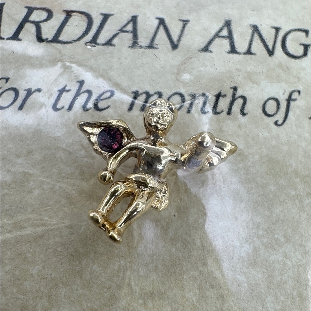 🟢 5/$20 14K Gold Plated Guardian Angel Pin Brooch February Birthstone Amethyst
